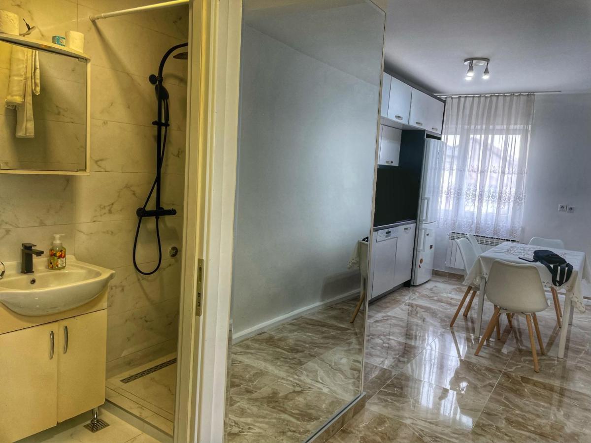 Sarajevo Skyline Suite - Hizvo