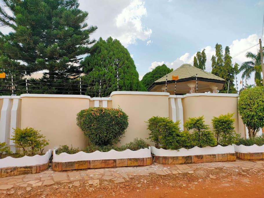 Private Gorgeous One Bedroom Apartment - Housity