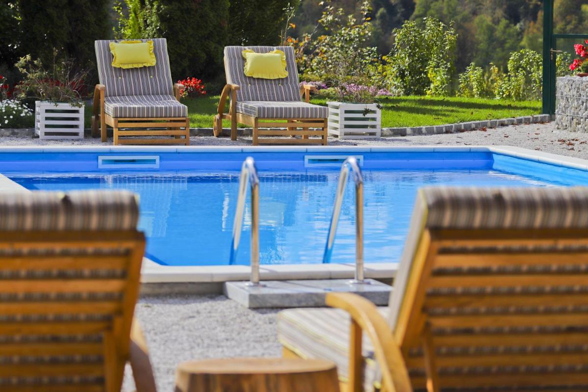 Holiday Home Grga-Three Bedroom House with Swimming Pool - Housity