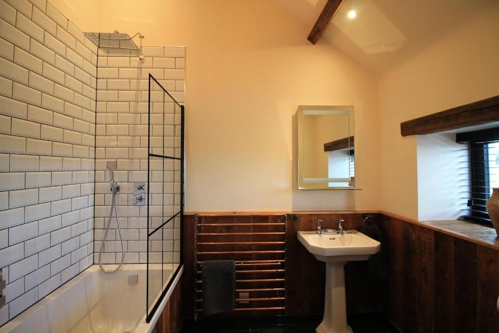 The Stable - Housity