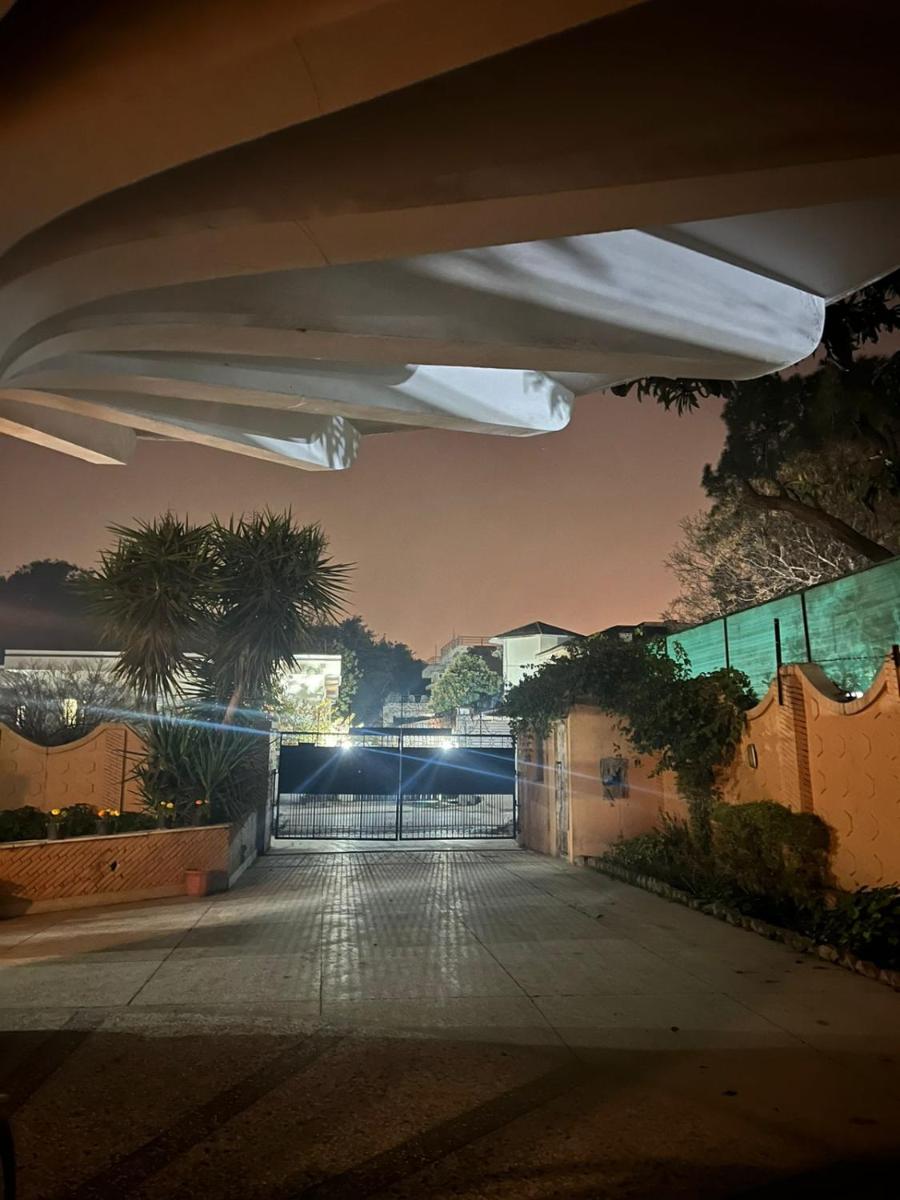 Cosmos Guest House - Housity