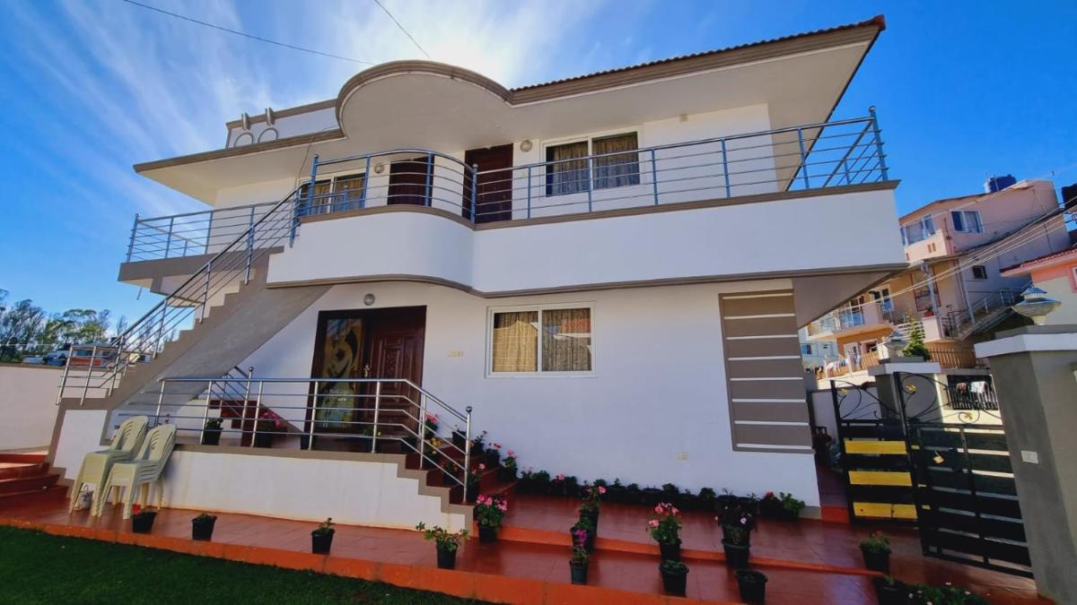 SAIBALA RESlDENCY - NEAR BOAT HOUSE - Housity