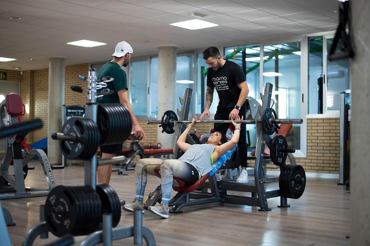 Gimnasio o instalaciones de fitness de La Marina Resort