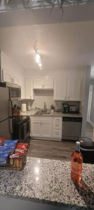 Spring Falls Suite - Housity