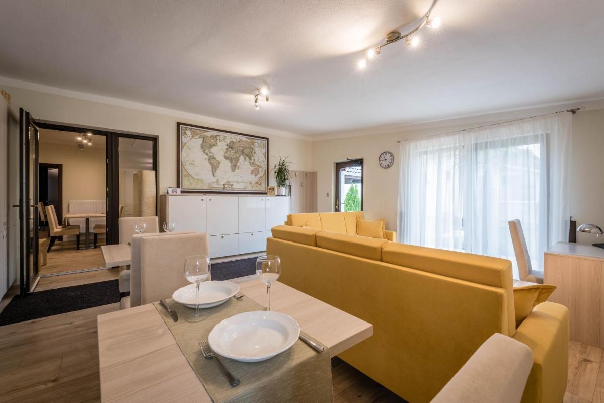 Vila Monika - Housity