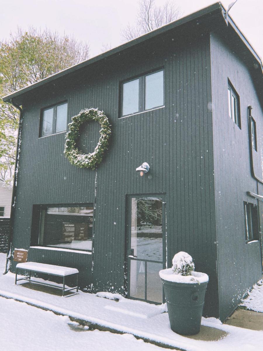 The Lakeside Motel - Housity