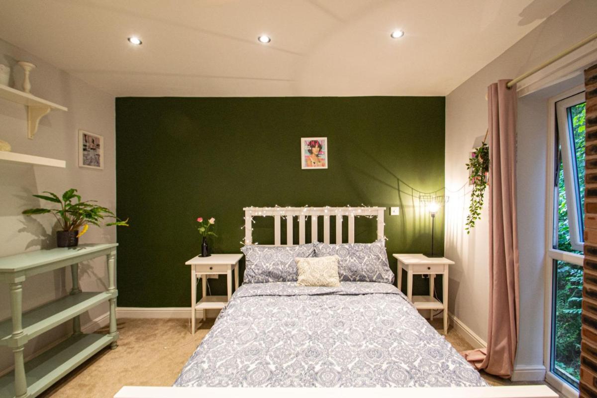 Tranquillity Suites Warrington 1bed Wifi Sleeps 4 - Housity