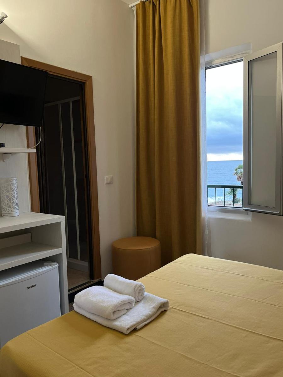 Hotel Villa Costa - Housity