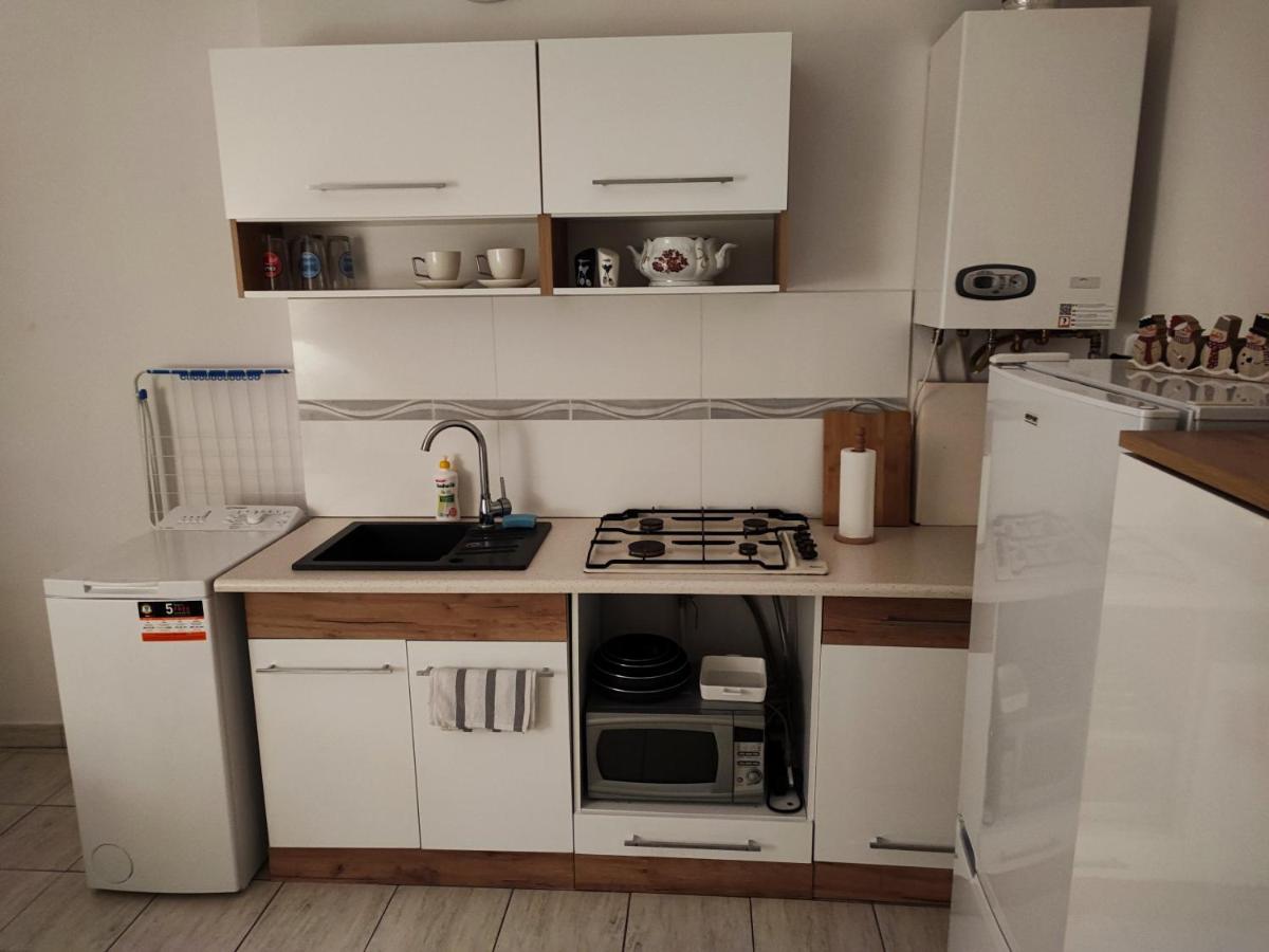 Apartament - Mieszkanie Samodzielne - Housity