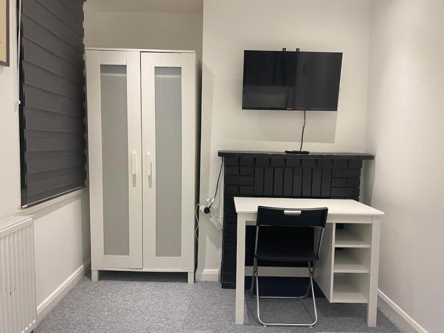 Nice Studio Apartment LTN - Hizvo