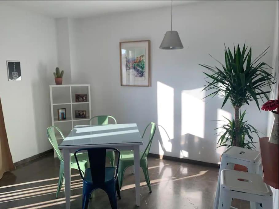 Cosy Apartment & Amazing Views! Close to Alhambra! - Housity