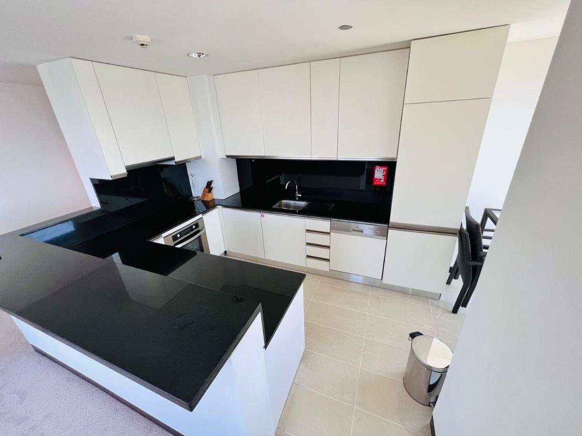 Suitetrails - New Age Vacation Homes - 2BR in The Address Dubai Marina Mall Hotel