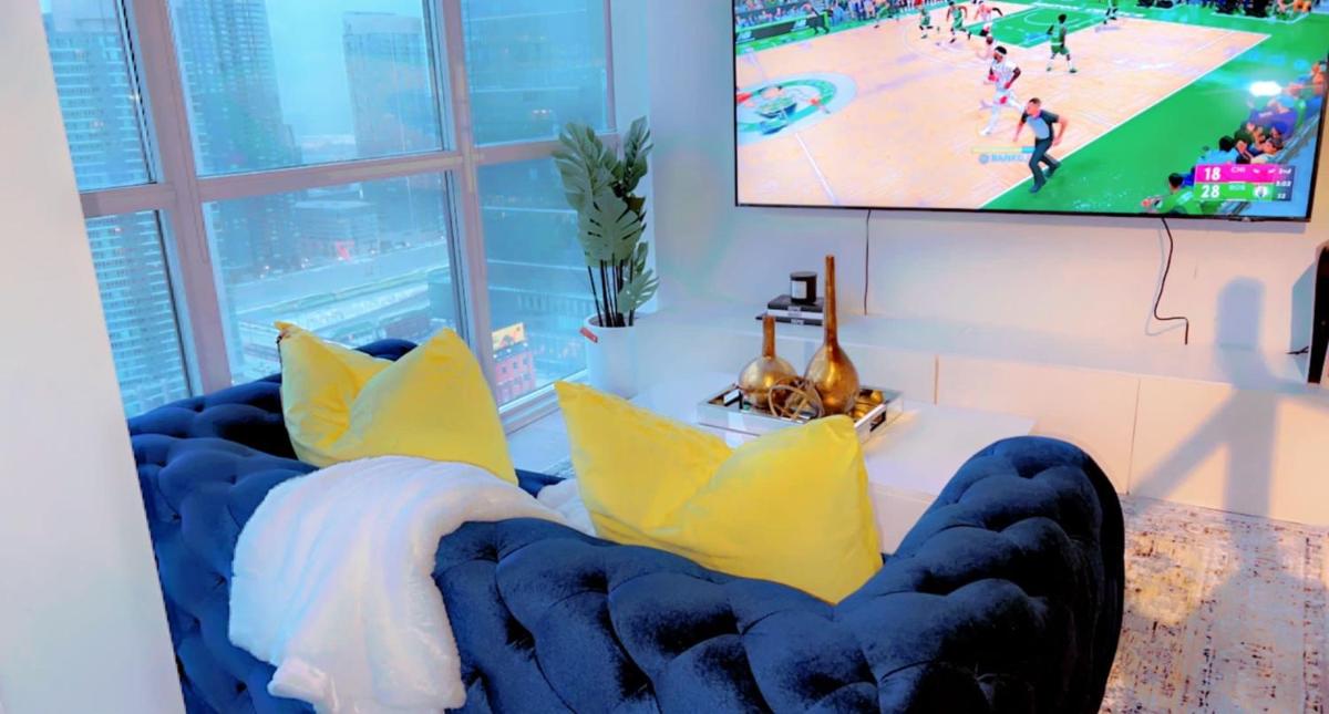 Luxury Condo CN Tower View - Housity
