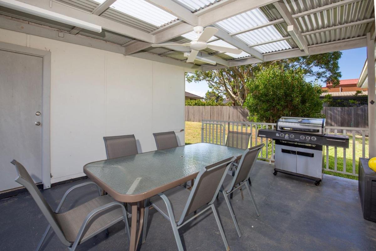 Idle Hours Pet Friendly 5 Mins Walk to Beach - Housity