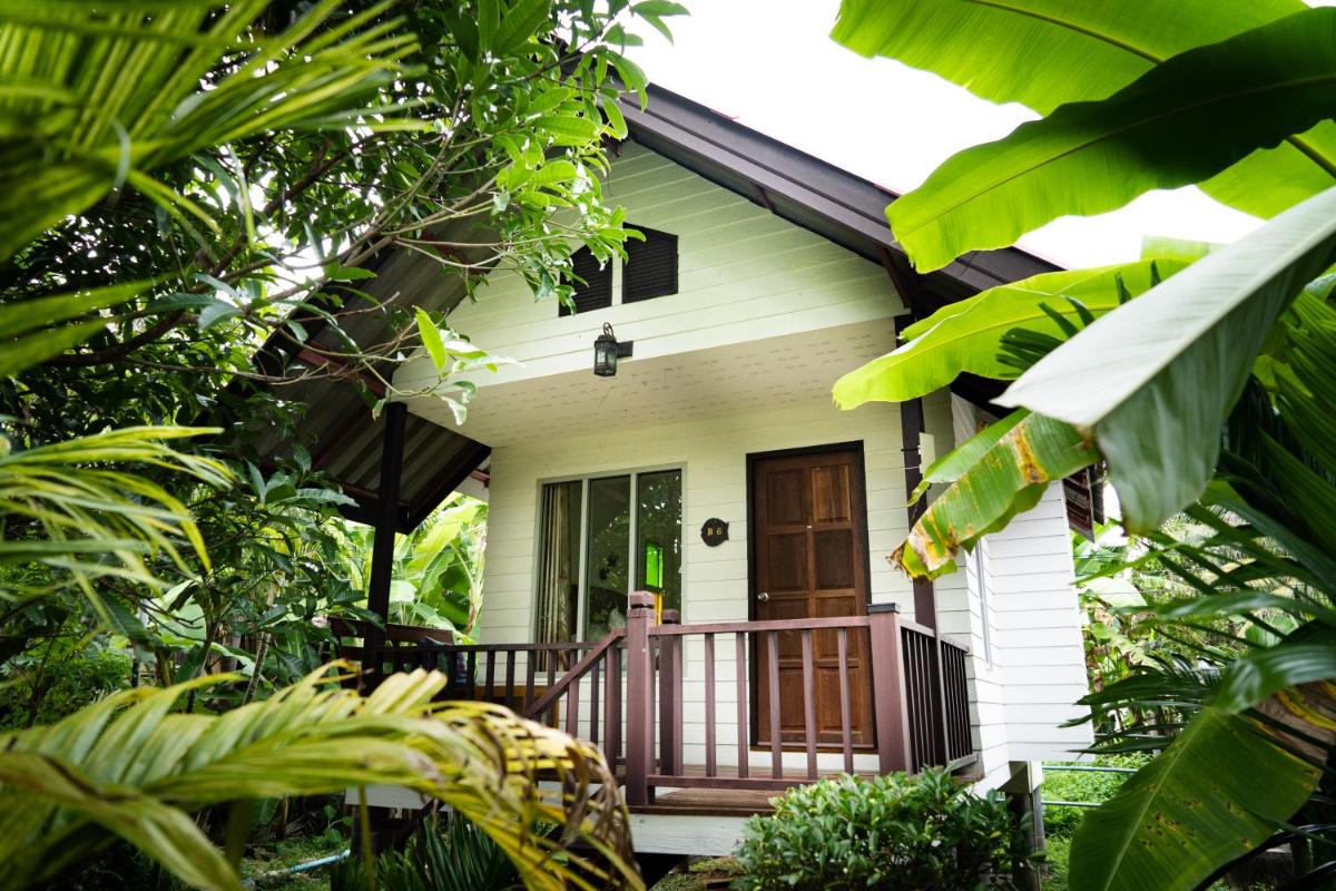 Lanta Andaleaf Bungalow - SHA Extra Plus - Housity