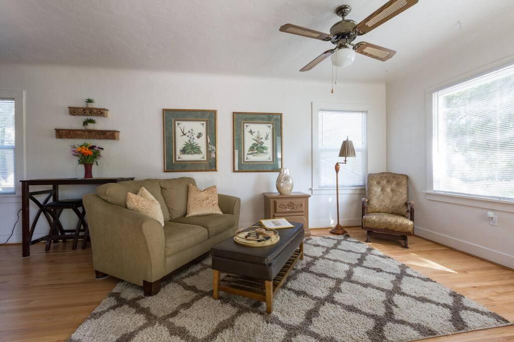 Wine Country Bungalow - Housity