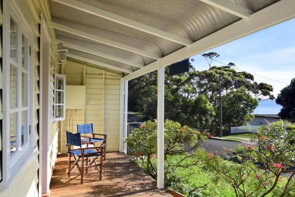 Minke Whalers Cottage circa 1926 Hyams Beach - Housity
