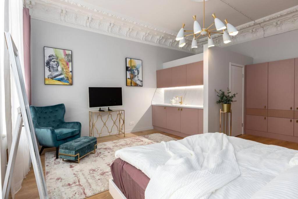Valentina Design Studio Apartment - Housity