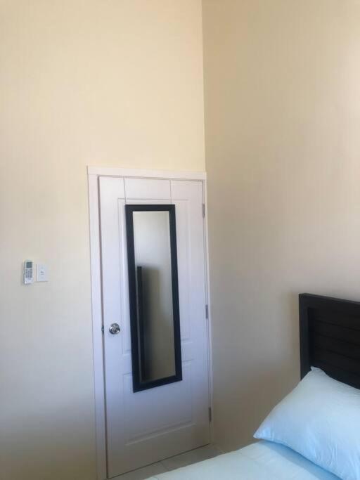 El Esperanza,air-conditioned,gated, ample parking, peace and quiet - Housity