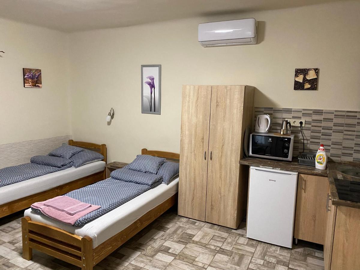 Levendula Vendégház - Housity