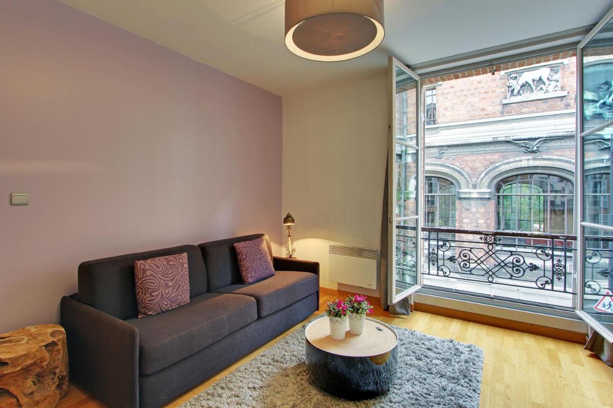 Short Stay Group Museum View Serviced Apartments - Housity