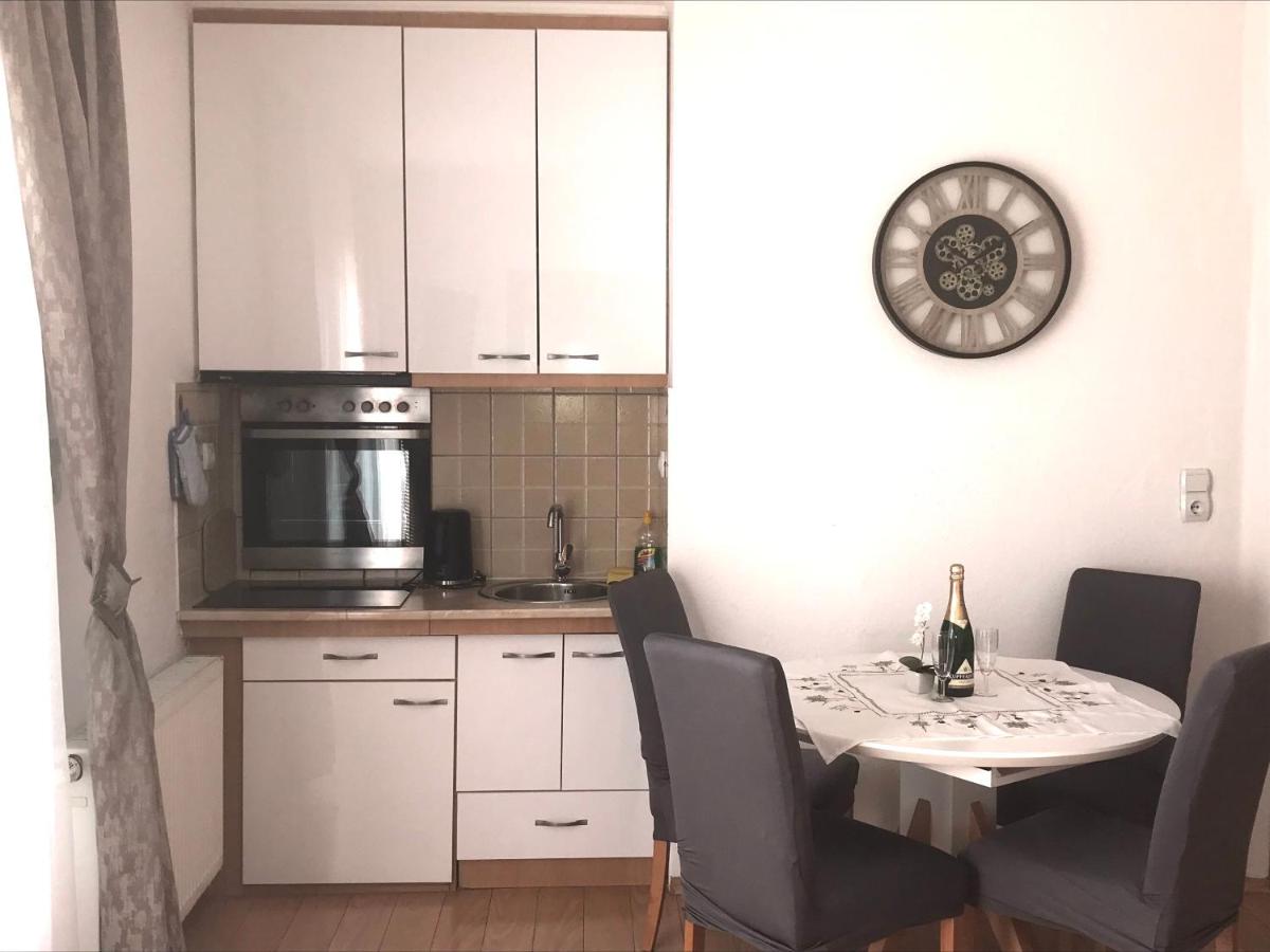 Apartmani Kuzmanovic Stan na dan - Housity