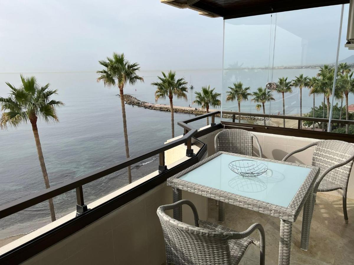 Eden Roc I, 4-1 - Housity