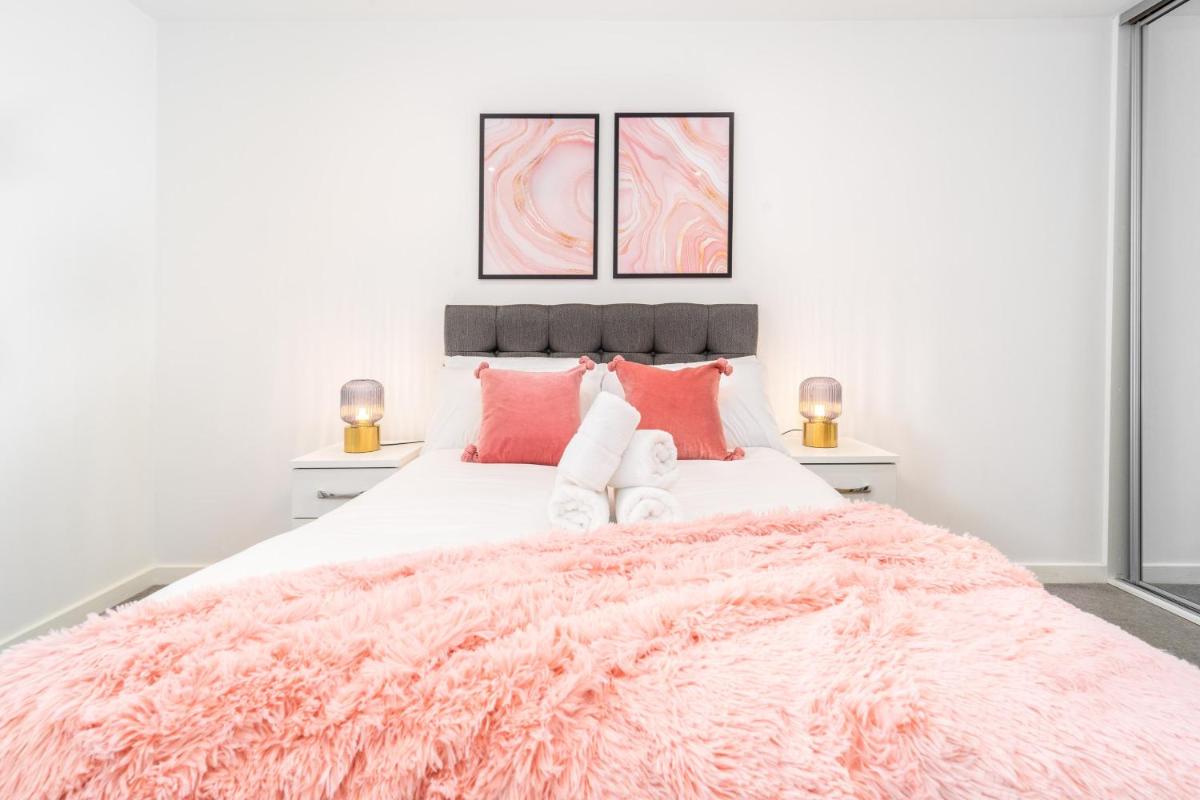Candy Suite by Home Bay - City Centre - Housity