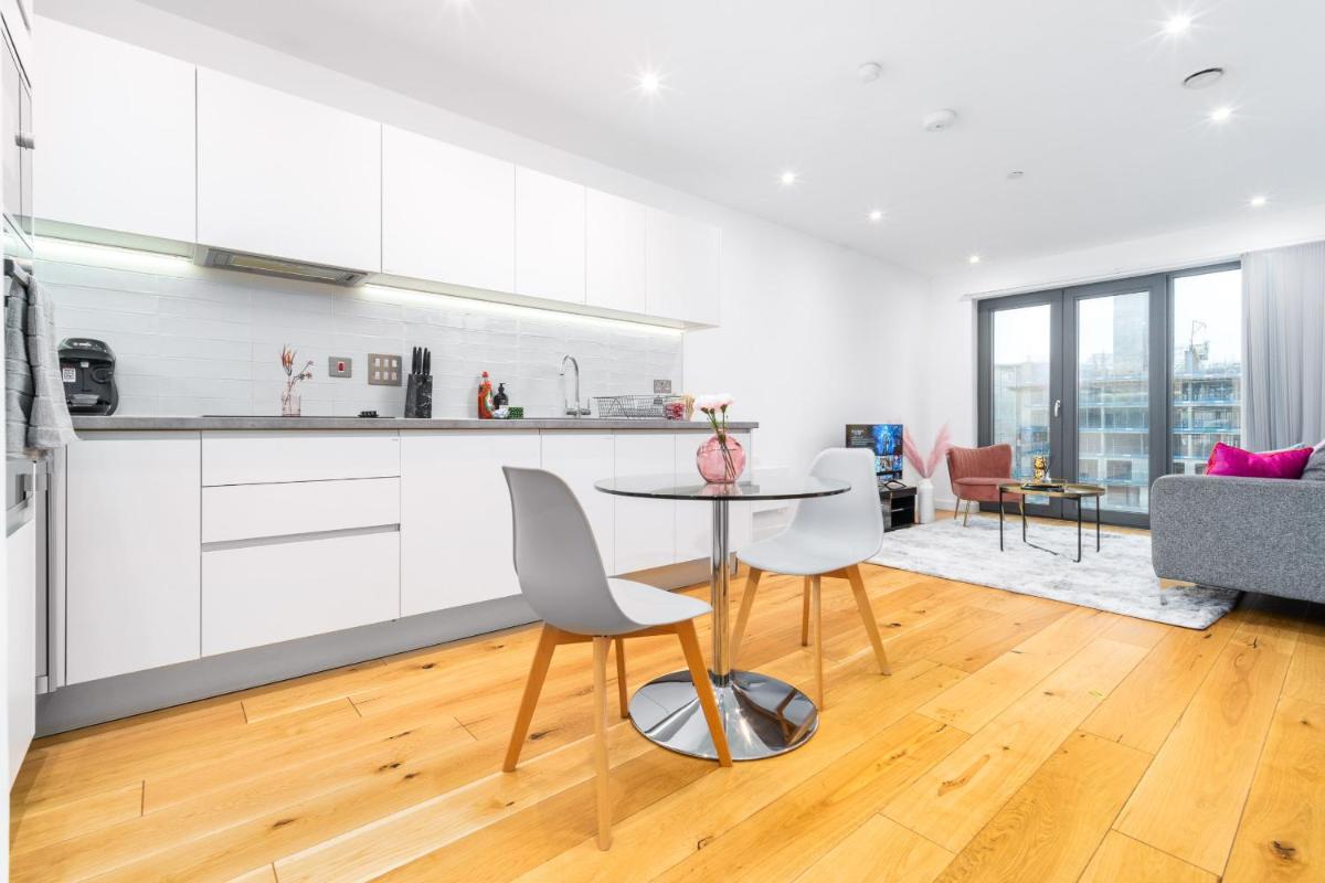 Candy Suite by Home Bay - City Centre - Housity