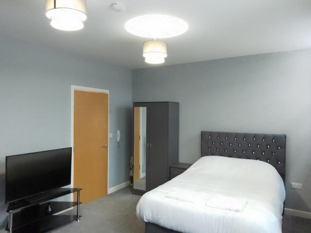 Piccadilly Apartments - Housity
