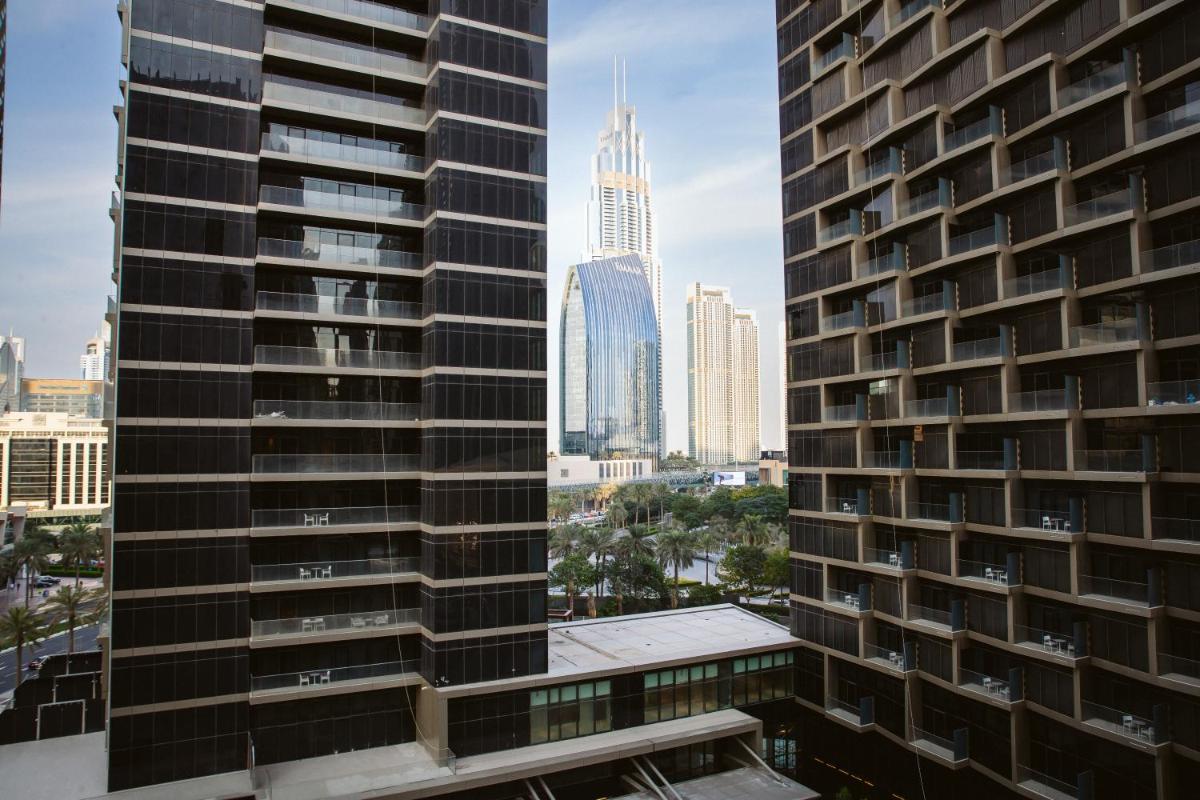 Luxury Apartment at Standpoint Tower by EMAAR - Housity