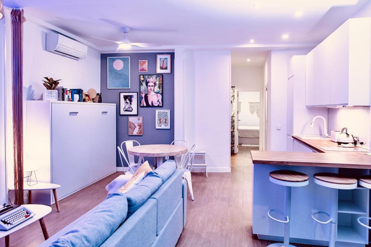 Calle Rodas 3 Central 5 stars apartment in Madrid for 6 people - Housity