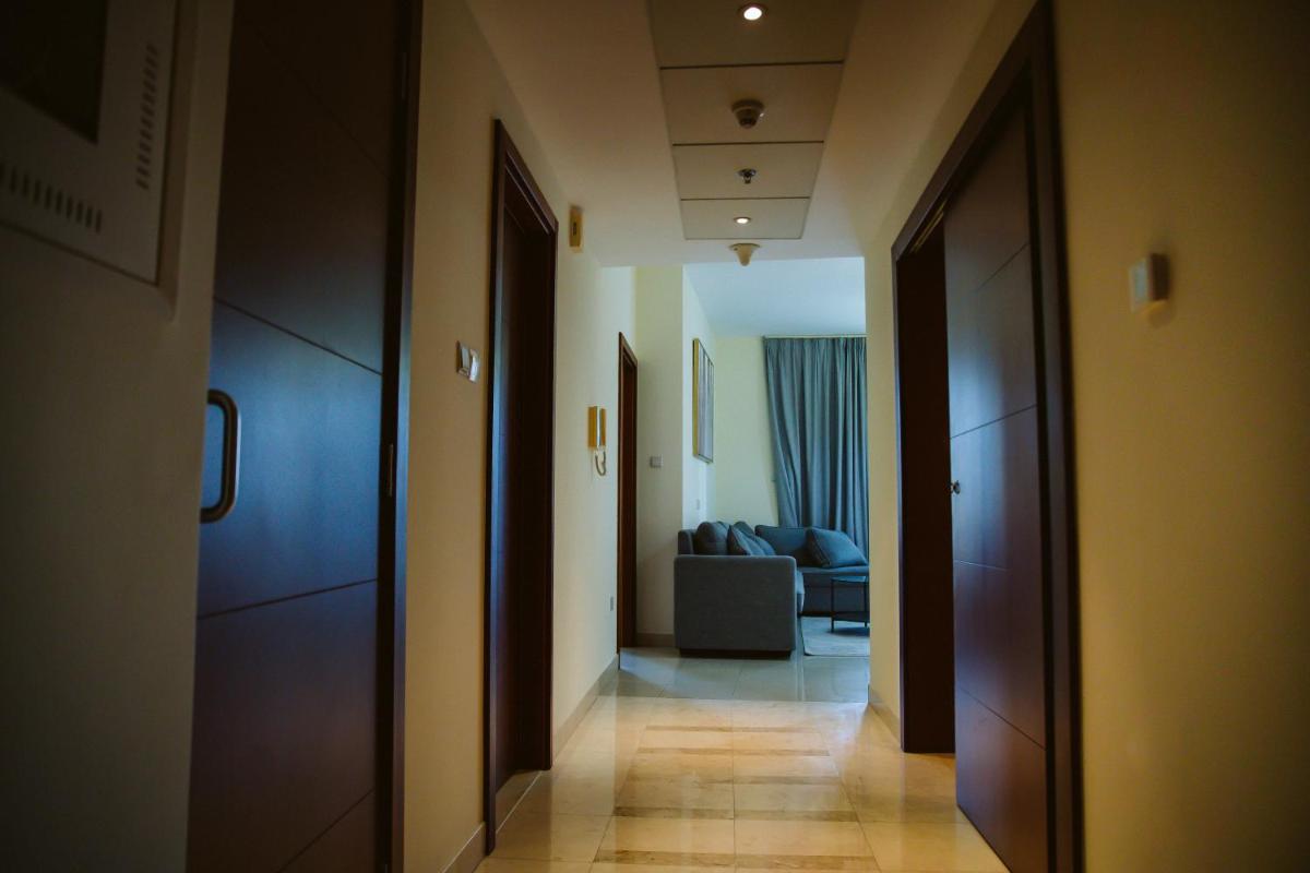 Luxury Apartment at Standpoint Tower by EMAAR - Housity