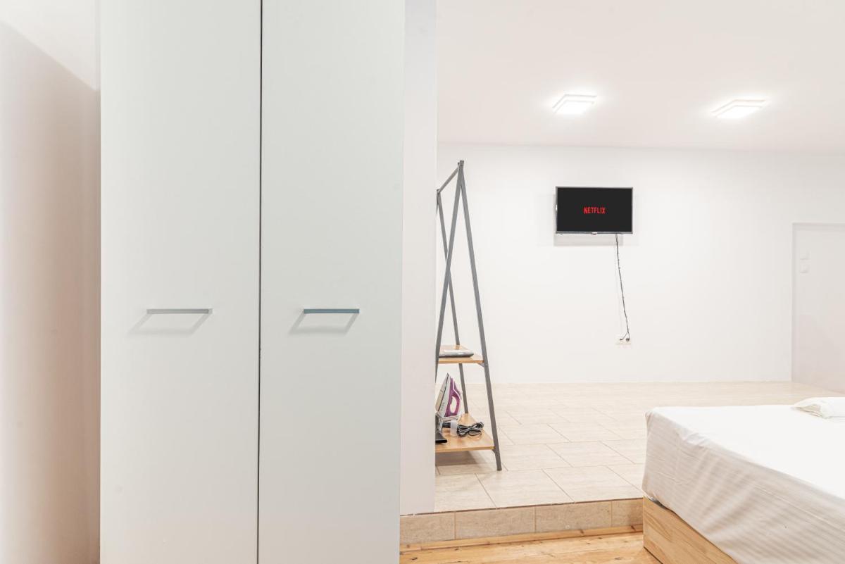 New Loft in the Heart of City Center - Housity