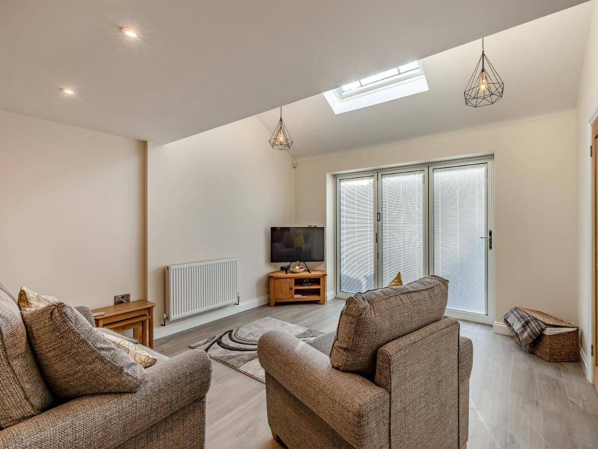 Yew Tree Barn - Housity