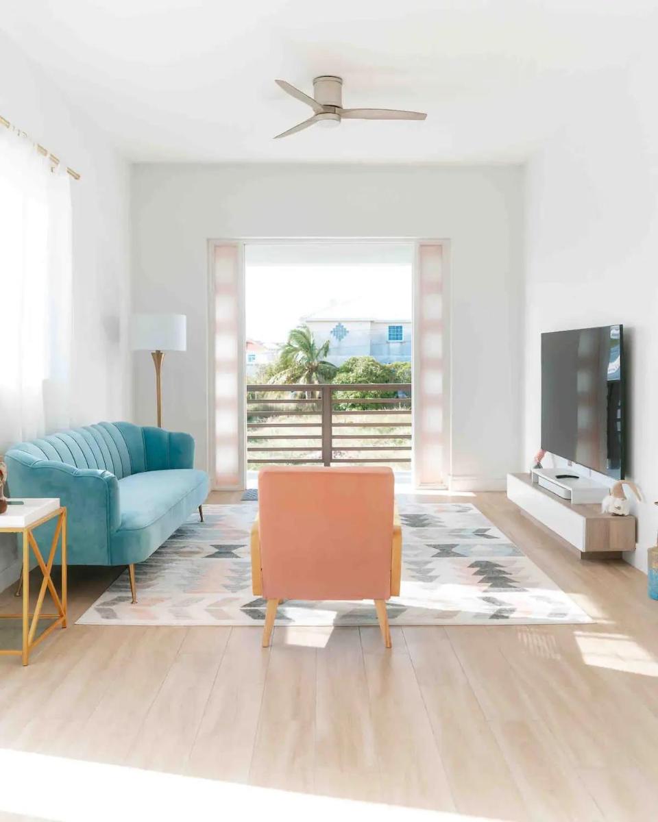 Coconut Breeze 2 - Housity