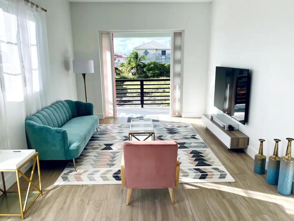 Coconut Breeze 2 - Housity