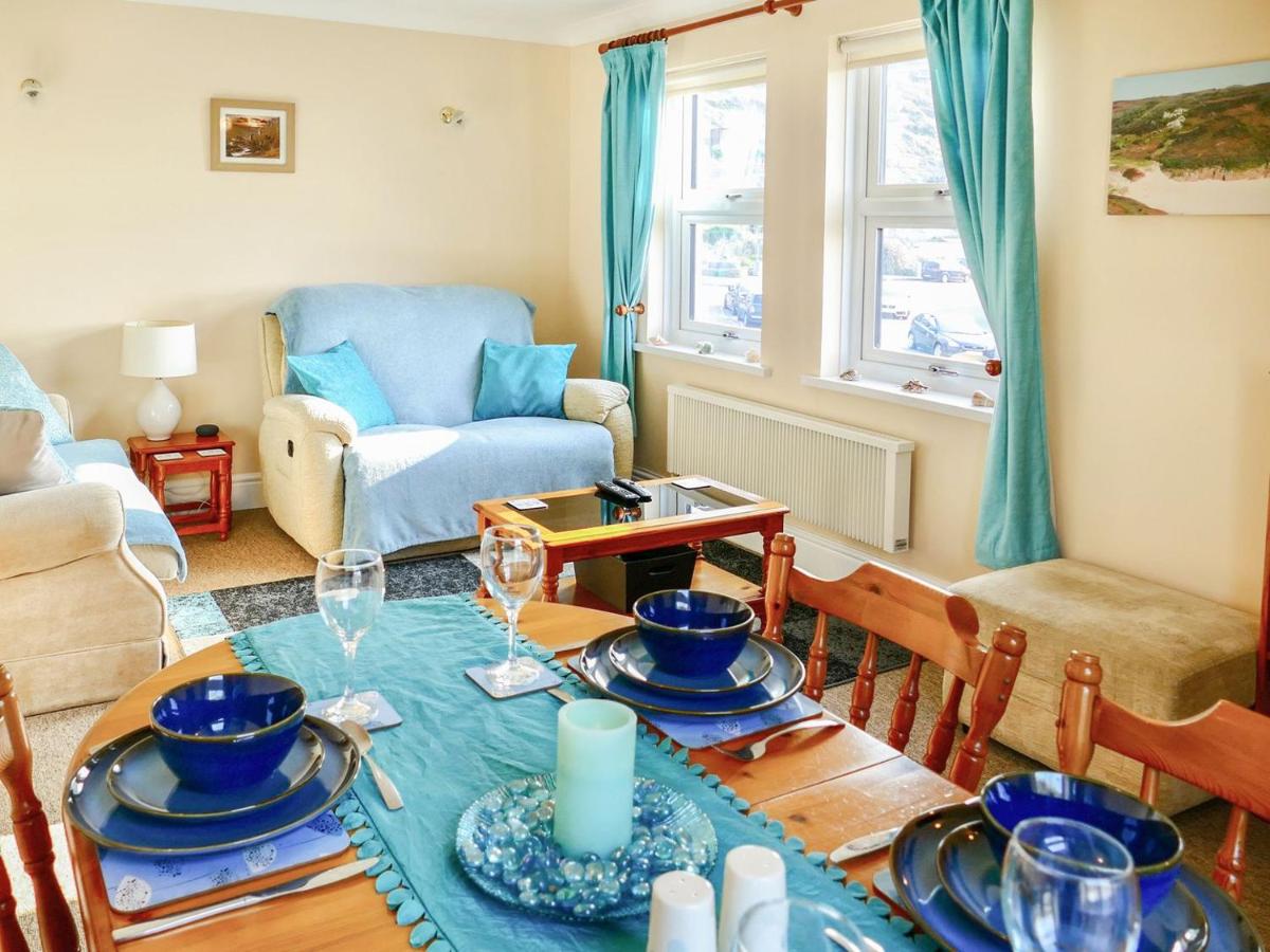 Harbour Court - Housity