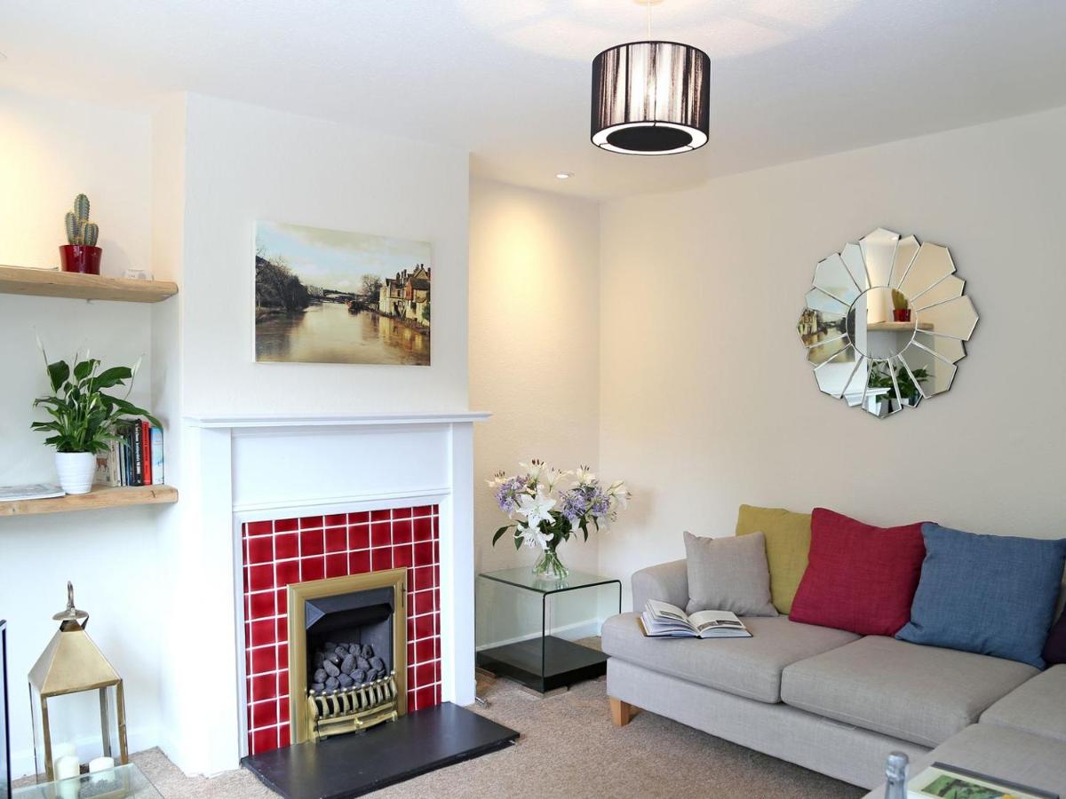 Nut Tree Cottage - Housity