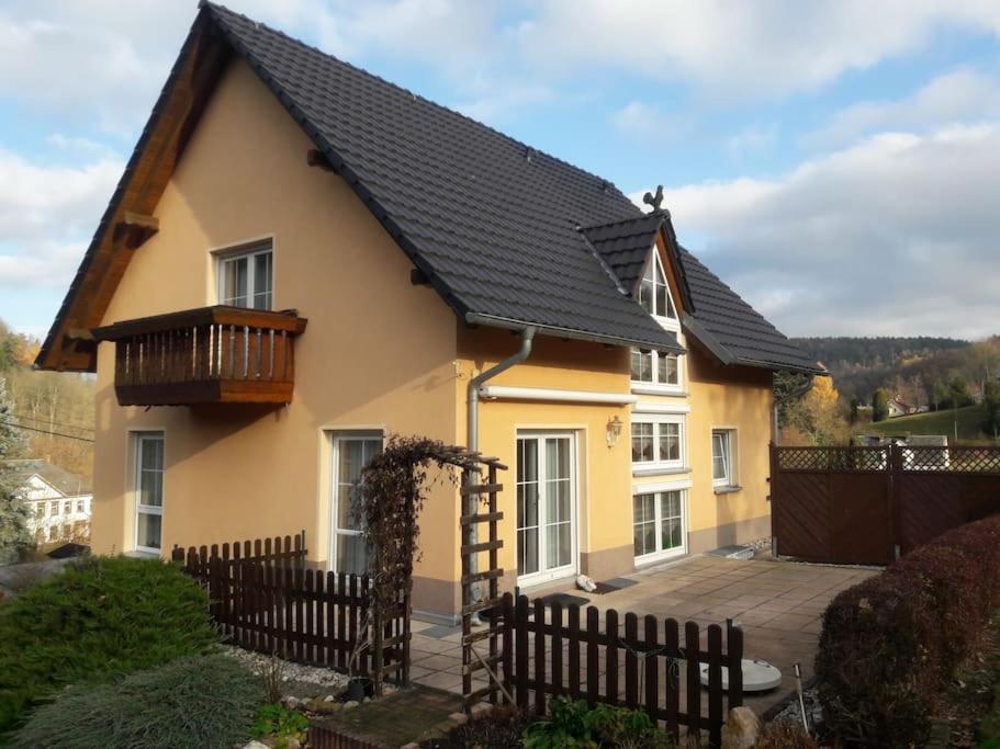 Ferienhaus Perle am Fuße der Augustusburg - Housity