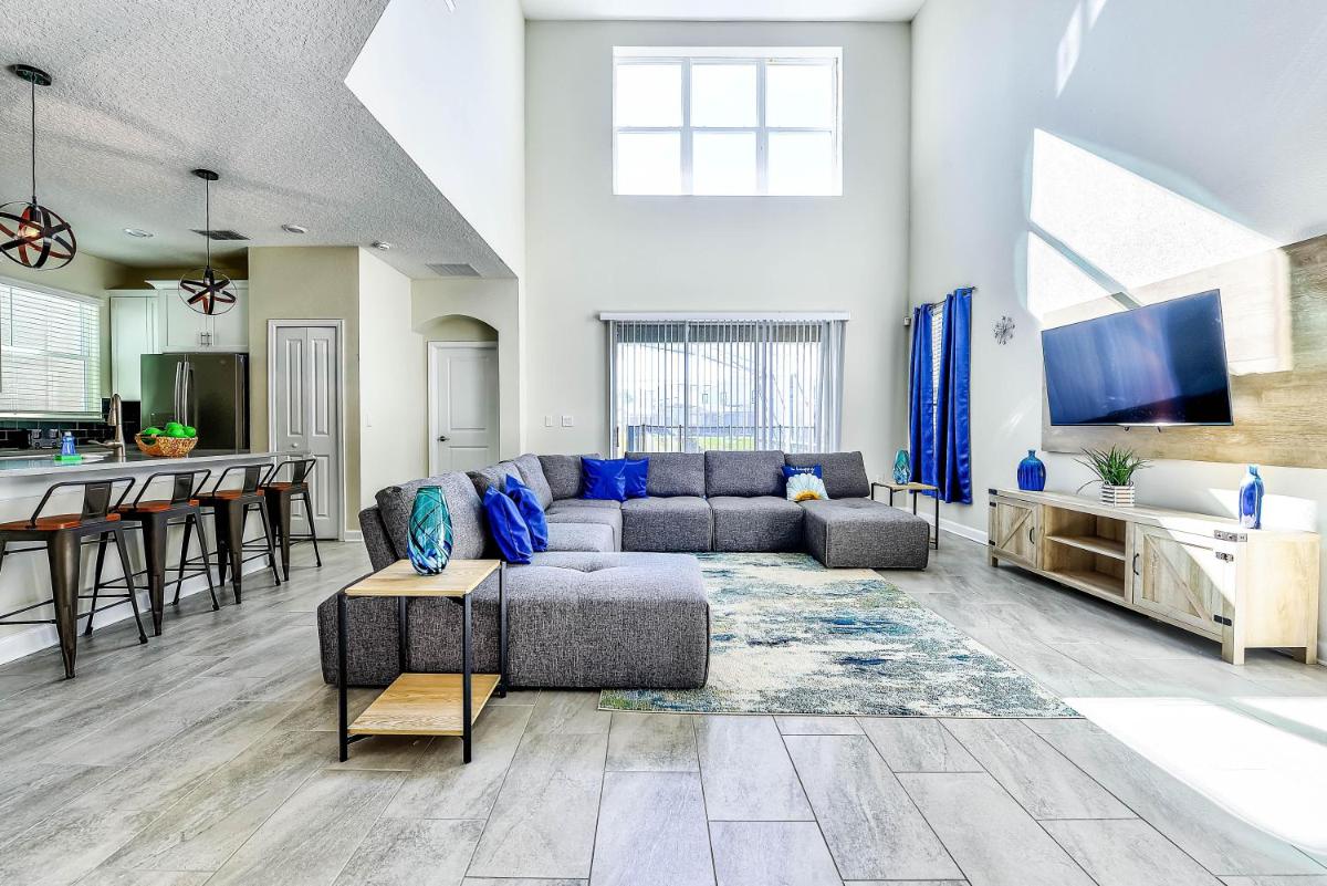 Champion Gate Brand New Home With Private Pool And Game Room - Housity
