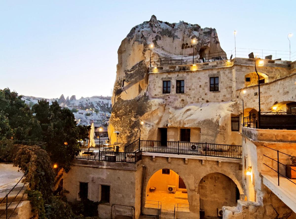 Dervish Cave House & Restaurant - Housity