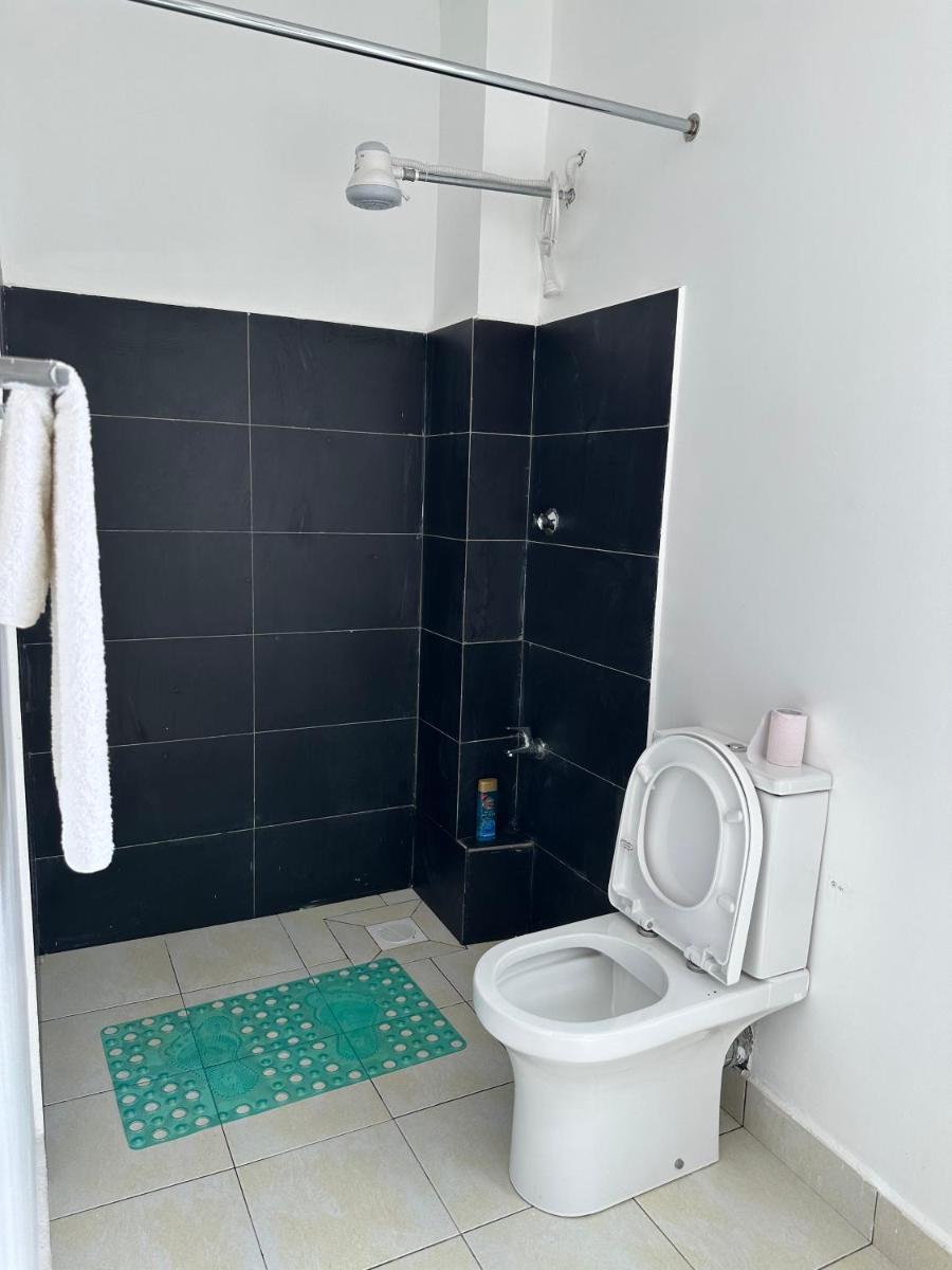 Anmeg Deluxe Rooftop Studio Apartment - Hizvo