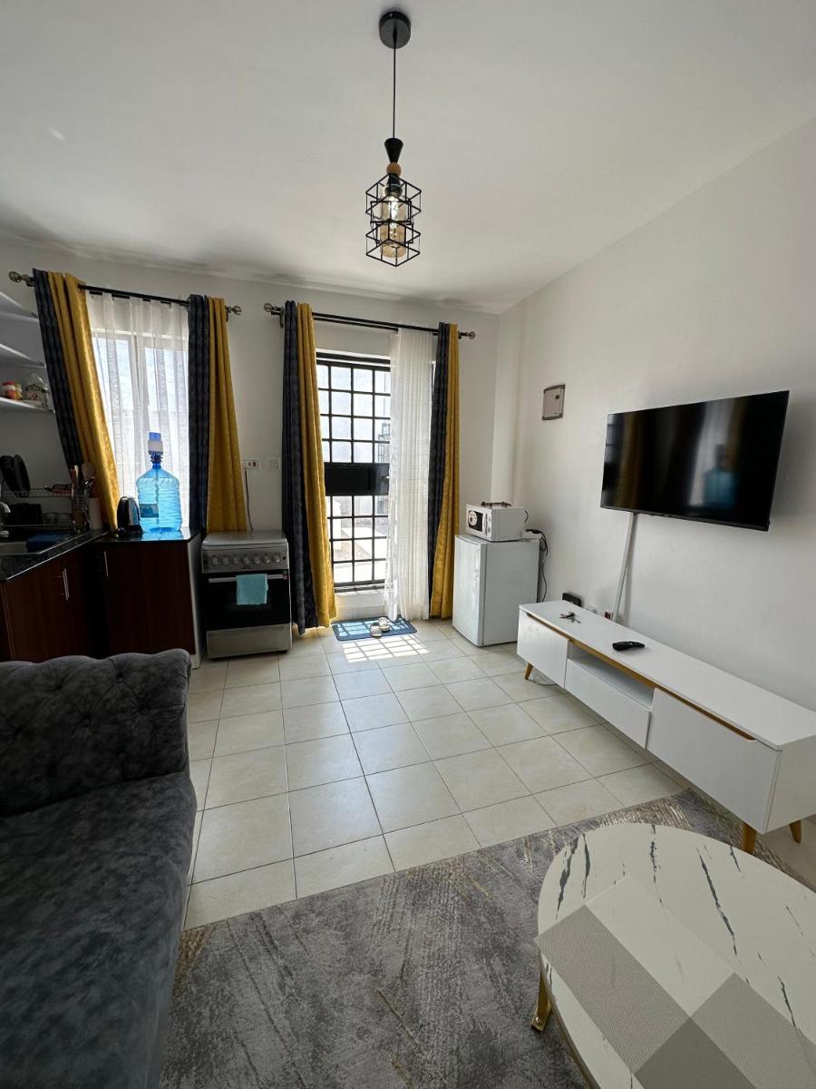Anmeg Deluxe Rooftop Studio Apartment - Hizvo