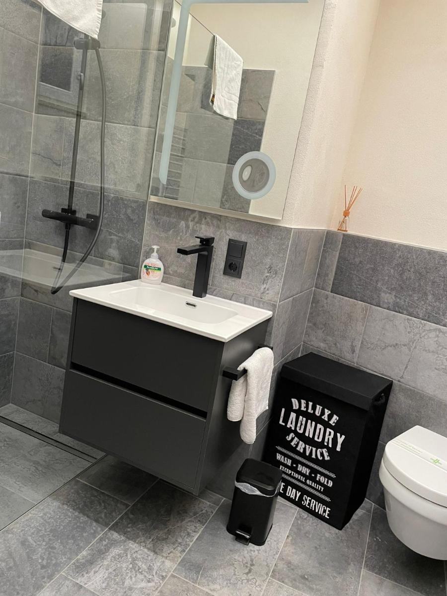 Flow Apartments Etschmann - Housity