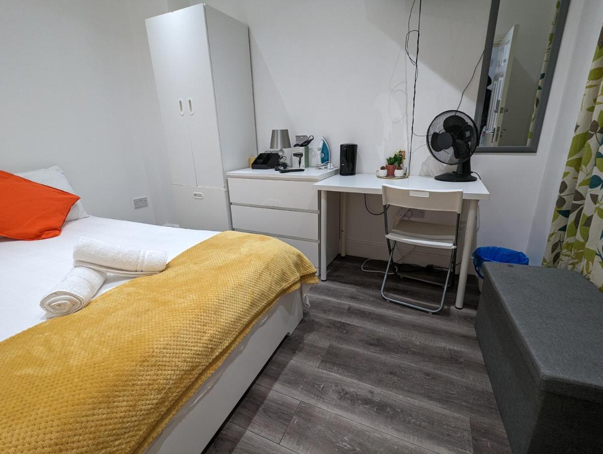 Mile End- Prime location - Housity