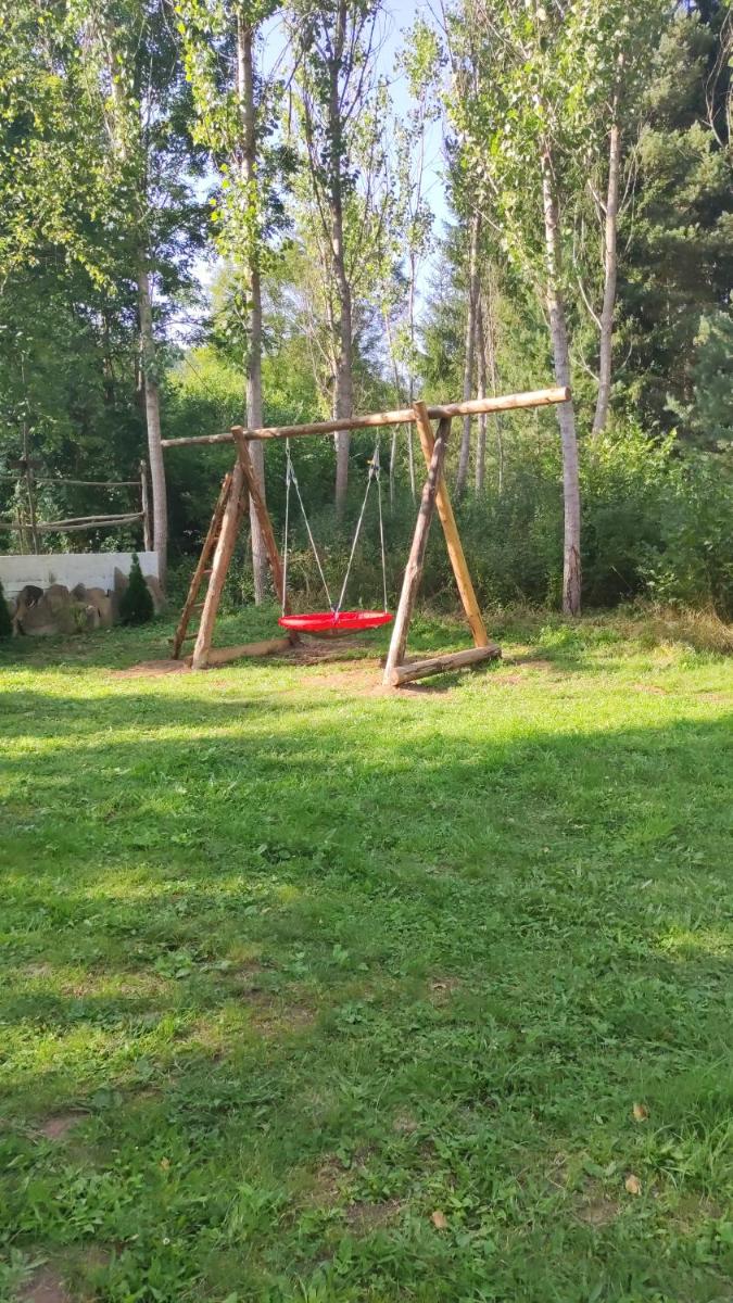 Dedino ognjiste - Housity