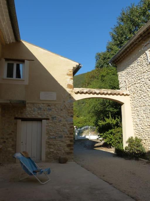 Le vieux Moulin du Rieu: MAISON + 2 STUDIOS =10prs - Housity