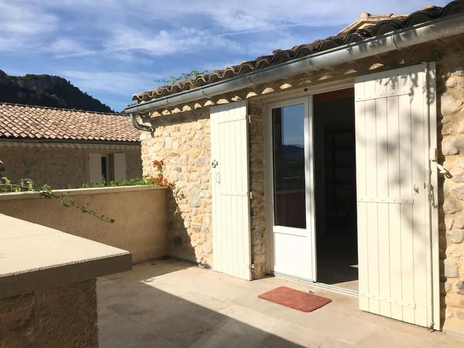 Le vieux Moulin du Rieu: MAISON + 2 STUDIOS =10prs - Housity