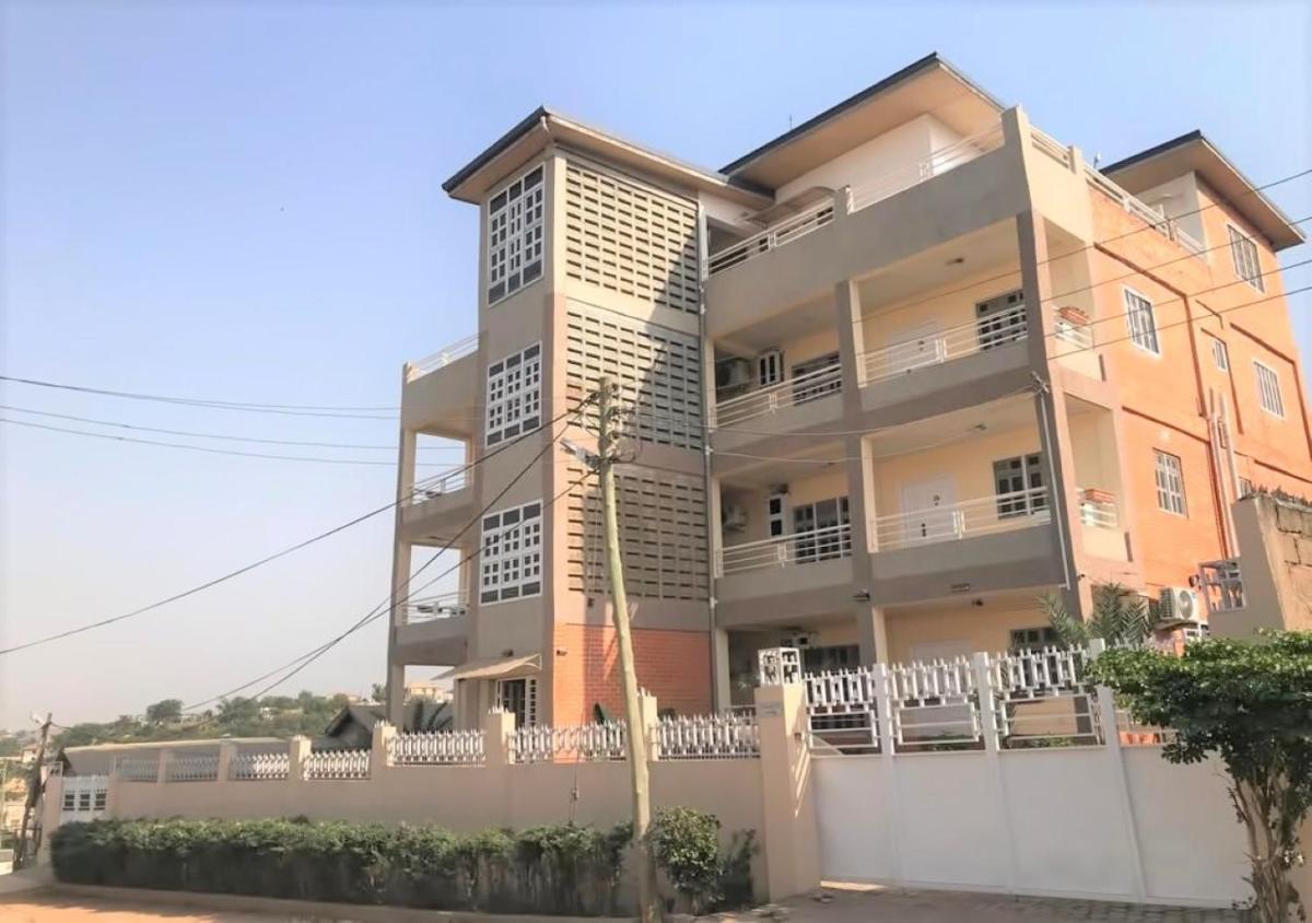 Exquisite 2-Bedroom Apartment, 3A - Housity